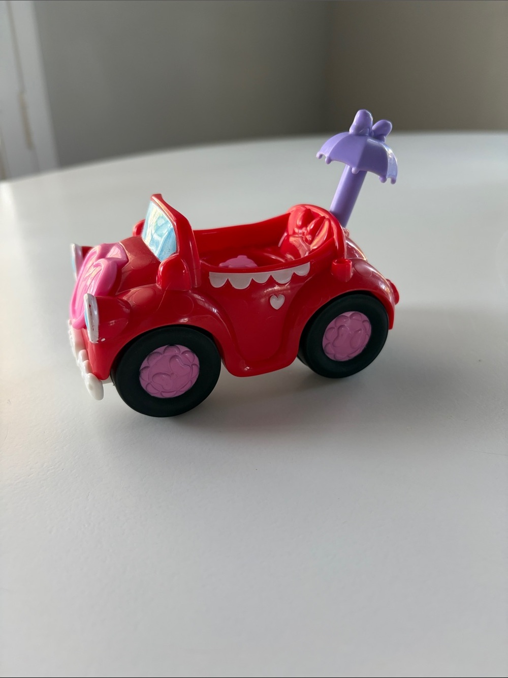 Fisher-Price Little People Magic of Disney Swirlin’ Umbrella Minnie